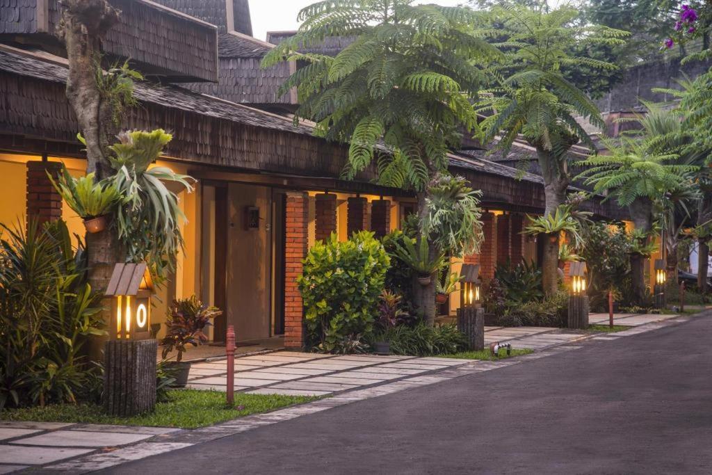 The Cipaku Garden Hotel Бандунг Екстер'єр фото